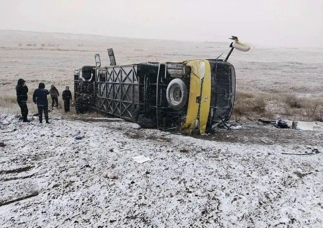 又有中国游客在俄罗斯遇难4月18日，俄罗斯后贝加尔边疆区，发生一起载有中国籍旅客国际客运车辆侧翻事故，造成2人死亡，23人受伤