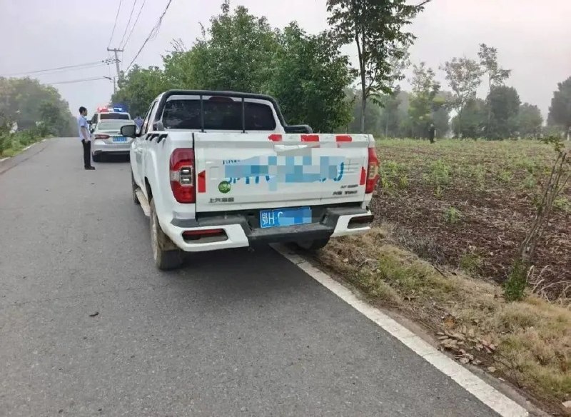 赶农活准备中秋团聚，湖北64岁老人凌晨下田遭气枪击中身亡9月25日中秋节凌晨，湖北荆门麻城镇64岁的成某戴着头灯下田，想赶在下雨前干完农活，再去和女儿们团聚，却遭气枪击中身亡