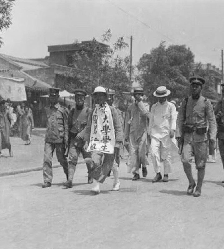 网友投稿：从昨天开始，在抖音发布与1919年五四运动、天安门等相关的历史照片和视频时，多次遭遇审核不通过、限流或仅自己可见等情况