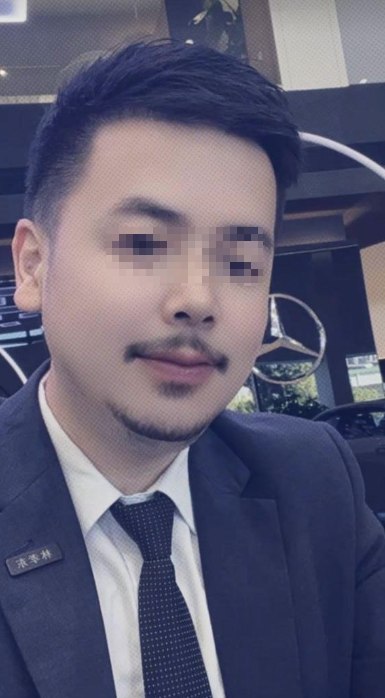 华为尊界销售死亡威胁博主：“把你撞死，然后来回碾压”网友投稿：10月14日，一名小红书博主发帖曝光，一尊界销售的账号连续向其留言：“我想用坦克300撞你”“把你撞死，然后来回碾压”“碾成厦门肉酱，喂我家的杜宾”