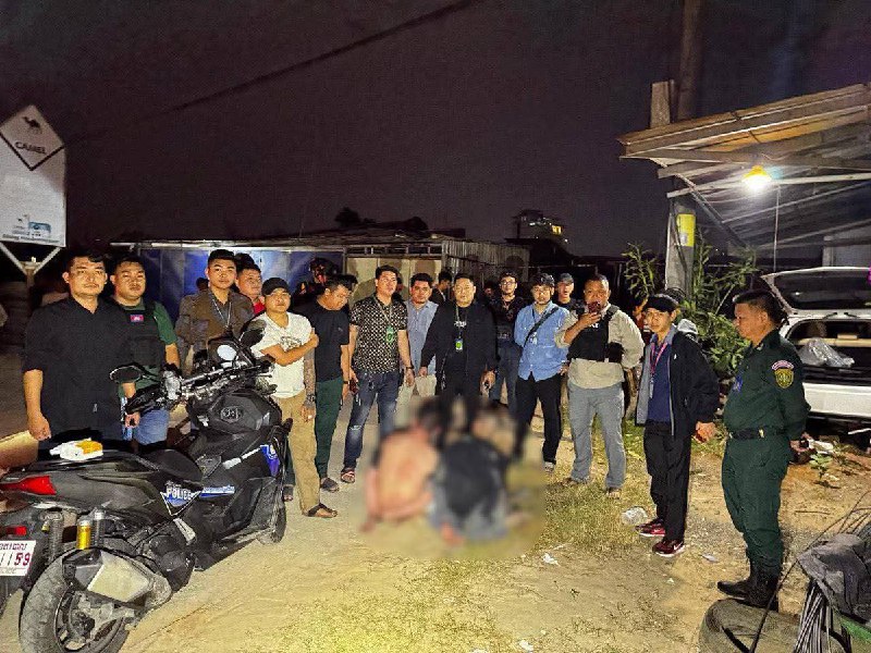 1月14日，据柬埔寨媒体报道，根据柬埔寨国家警察总署总监苏通的指示，西哈努克省警方在省警察局局长苏诺塔的指挥下，破获一起非法持枪案