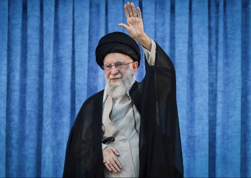 据悉，以色列试图在针对德黑兰的行动中斩首伊朗宗教领袖哈梅内伊，但是当时他并不在德黑兰