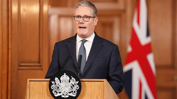 英国通过立法，对所有2008年后出生的人实施终身禁止购买烟草及电子烟