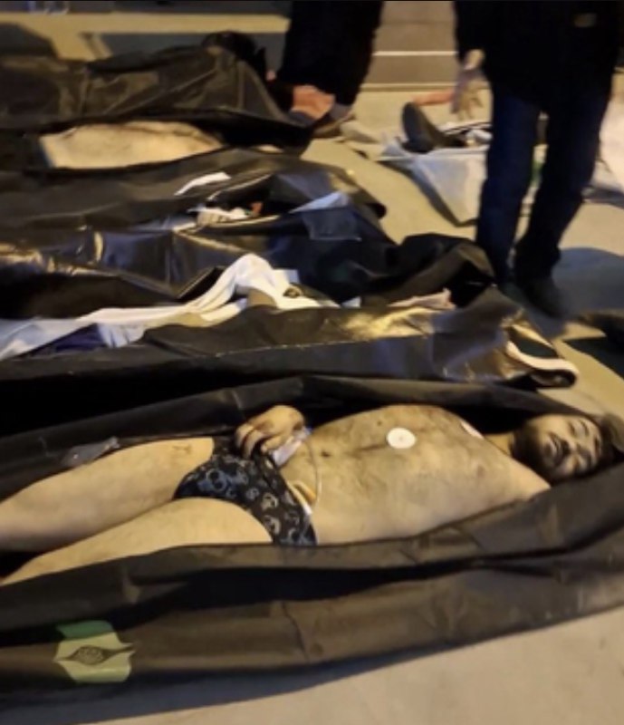 伊朗抗议中，被屠杀的民众的遗体查看原文伊朗抗议中，被屠杀的民众的遗体查看原文