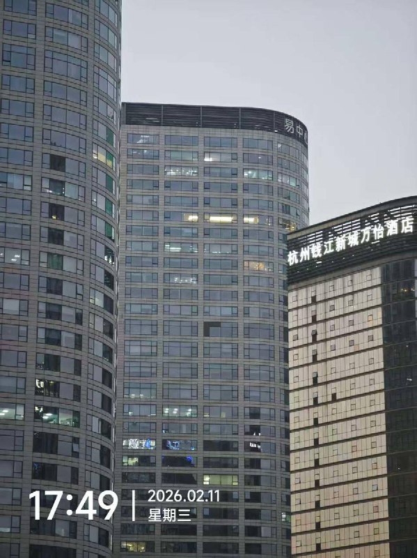 网友投稿：1月11日，浙江金融中心开始拆牌子了，事件就可以这样当没有发生过吗？刑拘维权者代表，移址到“KK”园区，拆掉牌子是想抹去痕迹吗？这就是解决问题的方法吗？查看原文📝 引用推文:浙金暴雷最新消息，1月8日和今天1月29日分别转给受害者5％本金查看引用原文网友投稿：1月11日，浙江金融中心开始拆牌子了，事件就可以这样当没有发生过吗？刑拘维权者代表，移址到“KK”园区，拆掉牌子是想抹去痕迹吗？这就是解决问题的方法吗？查看原文📝 引用推文:浙金暴雷最新消息，1月8日和今天1月29日分别转给受害者5％本金查看引用原文