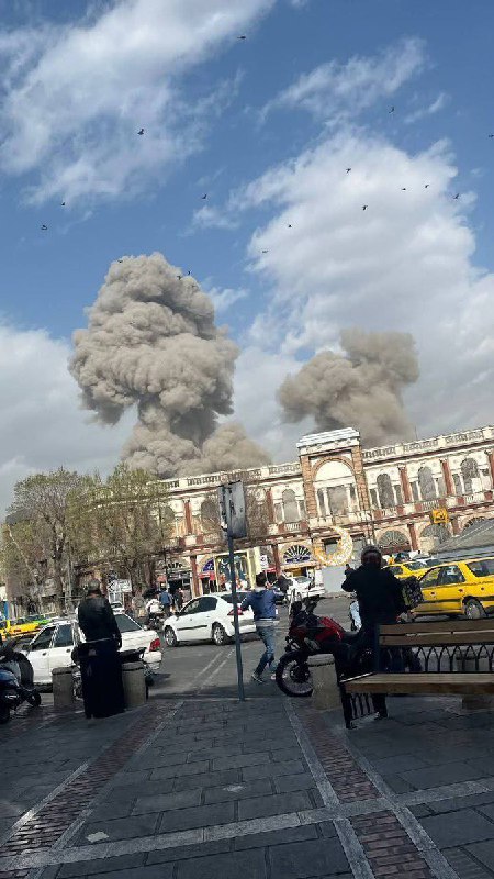 德黑兰多地发生爆炸查看原文📝 引用推文:突发刚刚，以色列向伊朗首都德黑兰多处发动袭击查看引用原文德黑兰多地发生爆炸查看原文📝 引用推文:突发刚刚，以色列向伊朗首都德黑兰多处发动袭击查看引用原文