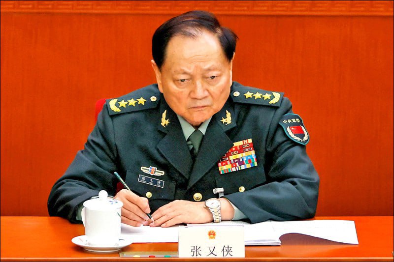 1月20日，“省部级主要领导干部学习贯彻党的二十届四中全会精神专题研讨班”开班仪式